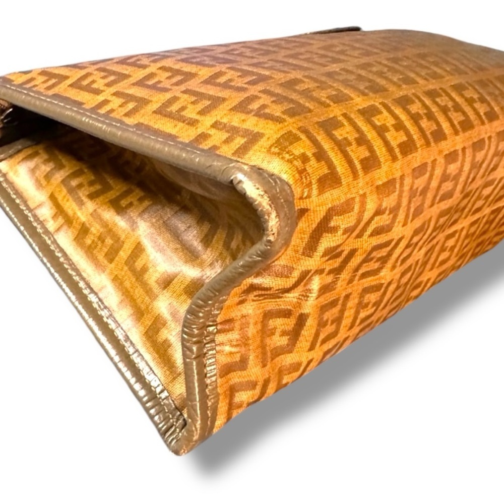 ✨ Authentic Fendi Zucca FF Monogram Clutch Pouch ✨ - Picture 7 of 13